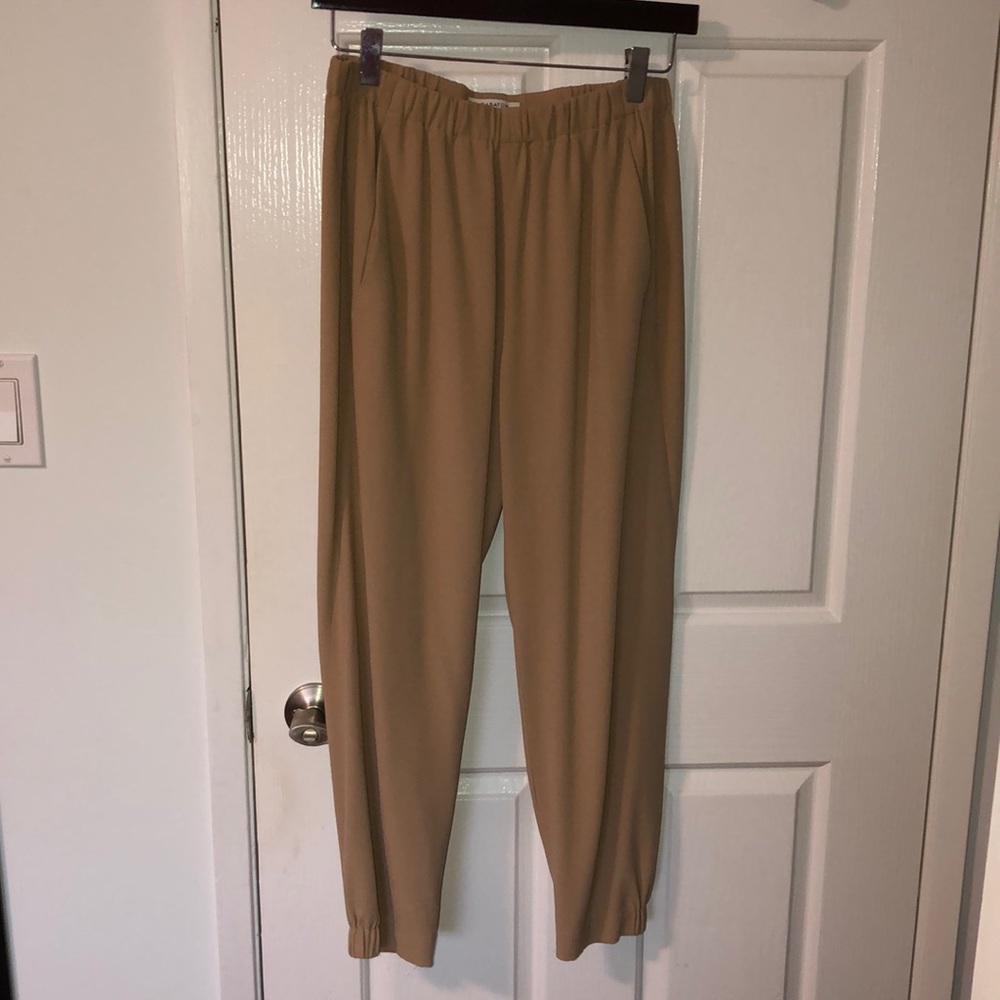 Aritzia Babaton Pull-on Pants size medium